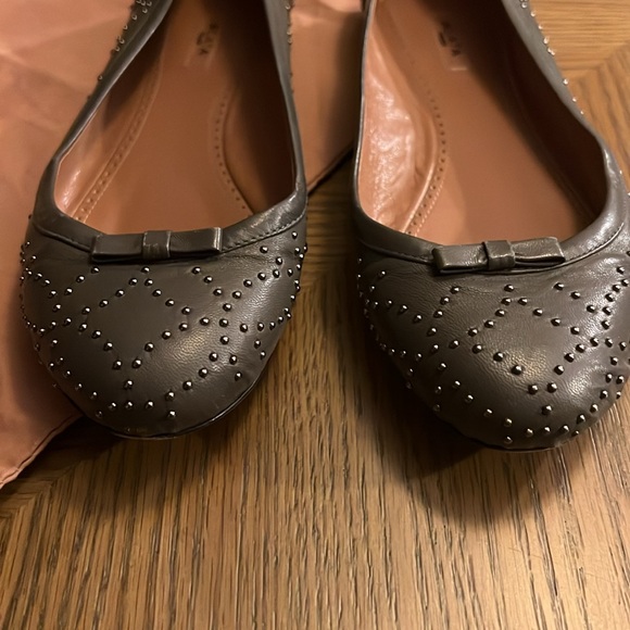 Alaia Ballet Flats Size 39 Grey Silver Studs - Picture 4 of 9